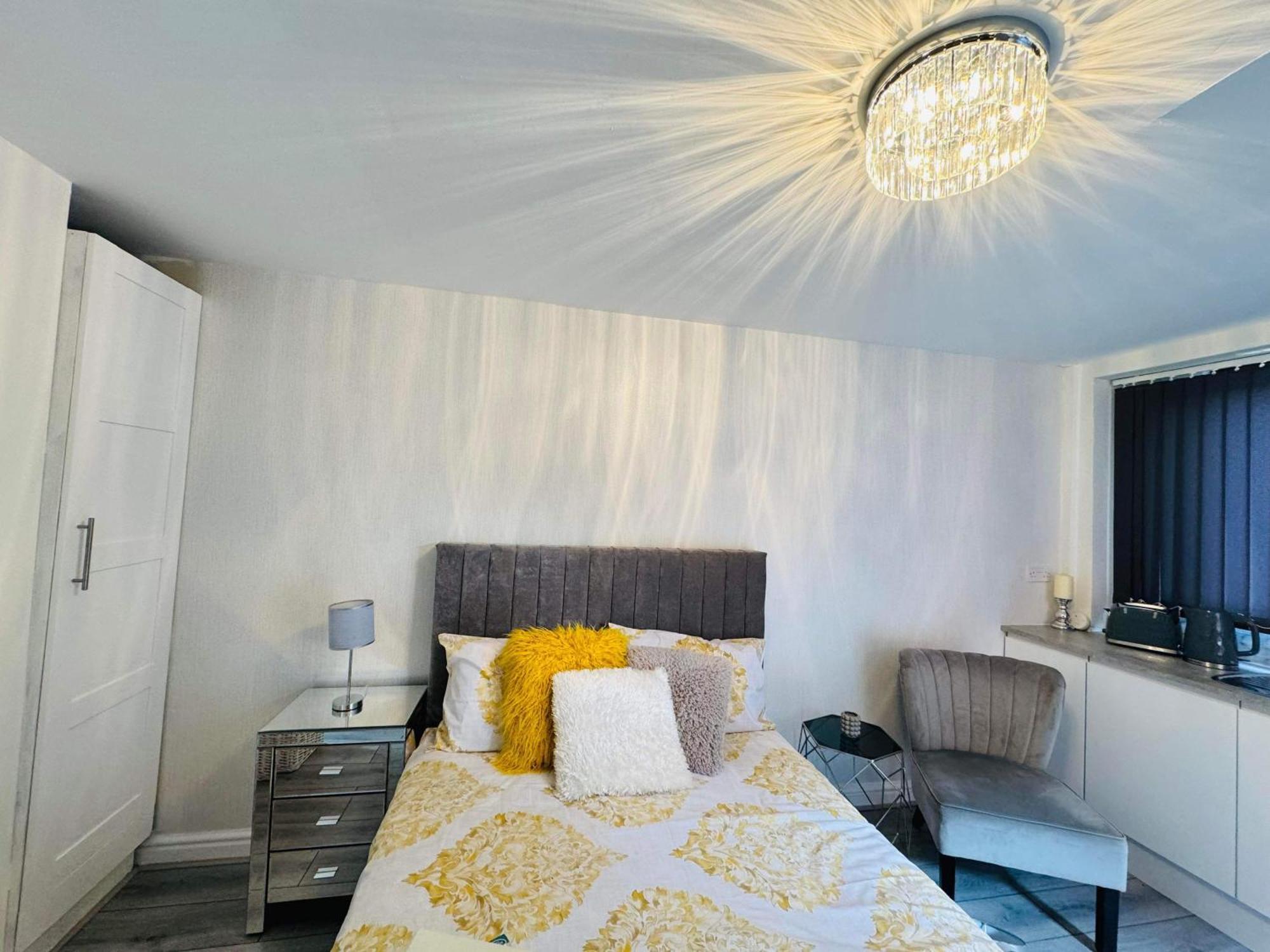 Private Guest House/Annexe Σάλφορντ Εξωτερικό φωτογραφία